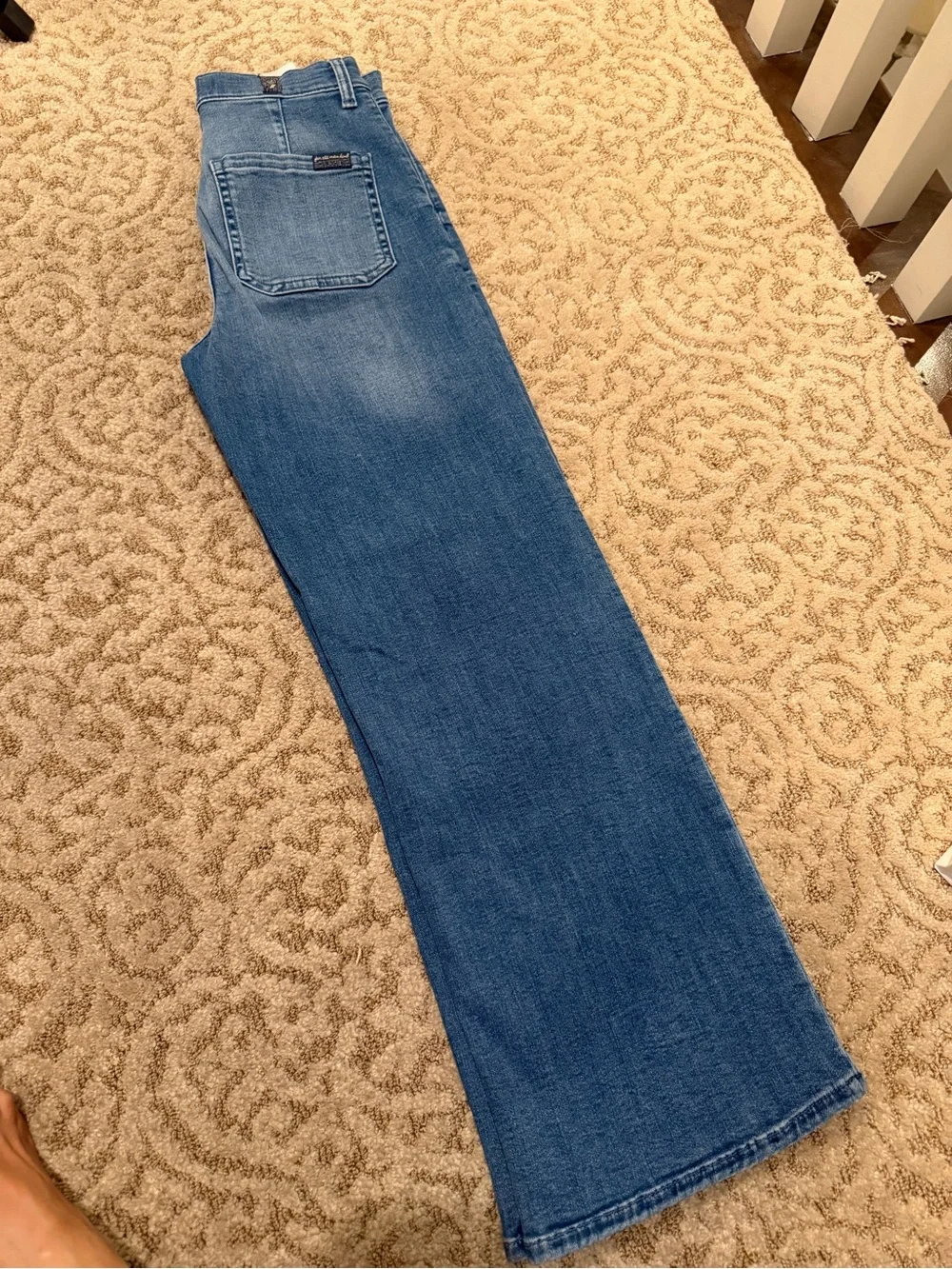 7 For All Mankind Alexa Cropped Jeans with Patch Pockets Size 24/25